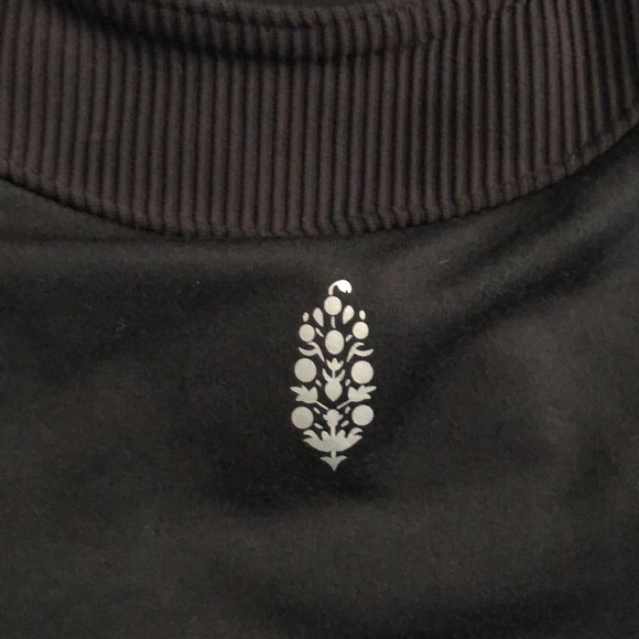 Free people movement black sport bra. - Picture 4 of 7